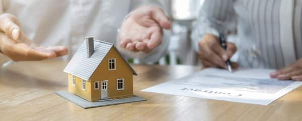 ¿Qué pasa con el seguro de hogar cuando se vende una vivienda?