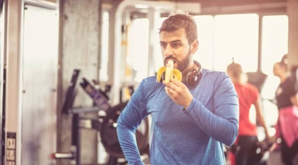 Beneficios de comer plátano si haces deporte