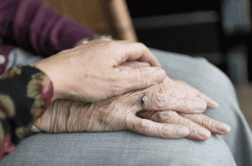 Cuidar de la salud de los ancianos para mejorar su calidad de vida