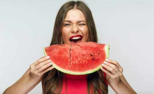 Comer más fruta puede mantener alejada la depresión y mejorar el bienestar mental