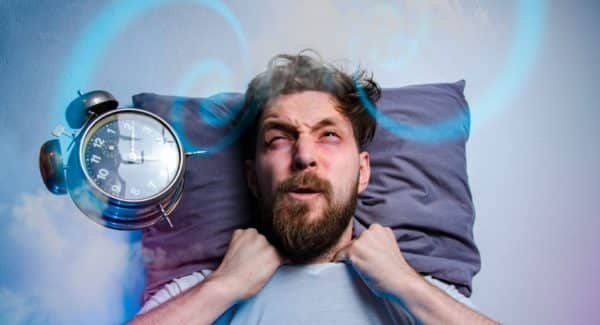 Así es como la privación del sueño puede dañar el cerebro